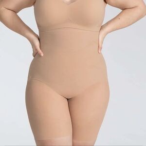 Honey love power shorts size 2x